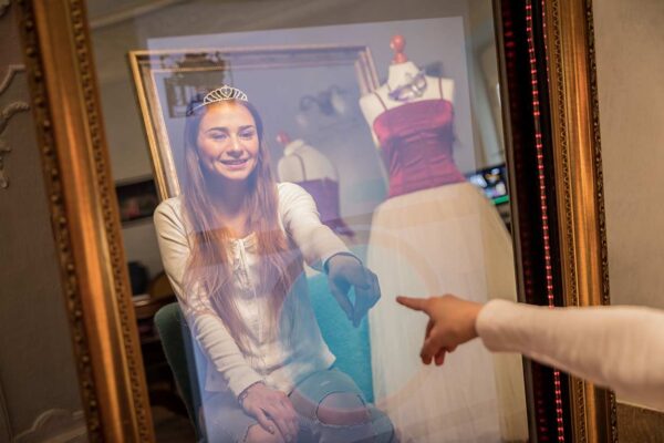 22.Magic_Mirror_2-1 Magic Mirror