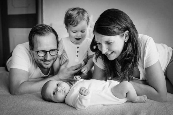 8_Baby_Web-1 Newborn mit Family